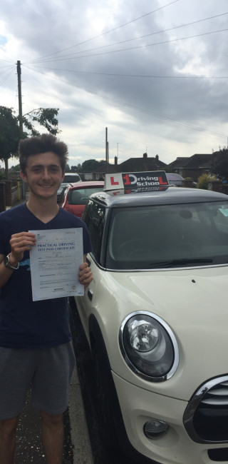 1drivingschool passed student
